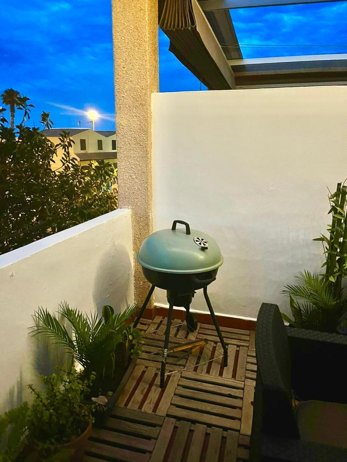 Przytulny Apartament 100M Od Plazy Torrevieja Luaran gambar